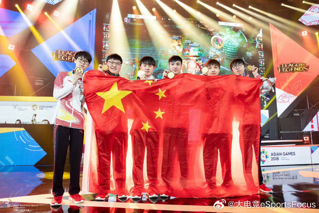 LPL赛场TES惊险逆转晋级，IG悬念待解决赛对手成焦点